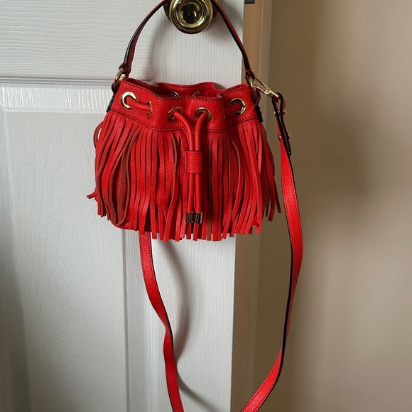 Milly Crossbody - Picture 1 of 2